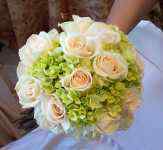Flower arrangements - Click to enlarge - Say it with beautiful flowers or balloons from Magic Flowers, Inc., with hundreds of fresh cut flowers for any special occasion. Located in Harwood Heights, Illinois.
