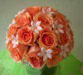 Flower arrangements - Click to enlarge - Say it with beautiful flowers or balloons from Magic Flowers, Inc., with hundreds of fresh cut flowers for any special occasion. Located in Harwood Heights, Illinois.