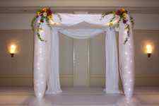 Flower arrangements - Click to enlarge - Say it with beautiful flowers or balloons from Magic Flowers, Inc., with hundreds of fresh cut flowers for any special occasion. Located in Harwood Heights, Illinois.