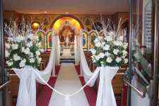 Flower arrangements - Click to enlarge - Say it with beautiful flowers or balloons from Magic Flowers, Inc., with hundreds of fresh cut flowers for any special occasion. Located in Harwood Heights, Illinois.