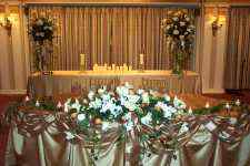 Flower arrangements - Click to enlarge - Say it with beautiful flowers or balloons from Magic Flowers, Inc., with hundreds of fresh cut flowers for any special occasion. Located in Harwood Heights, Illinois.