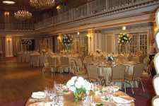 Flower arrangements - Click to enlarge - Say it with beautiful flowers or balloons from Magic Flowers, Inc., with hundreds of fresh cut flowers for any special occasion. Located in Harwood Heights, Illinois.