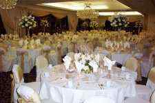 Flower arrangements - Click to enlarge - Say it with beautiful flowers or balloons from Magic Flowers, Inc., with hundreds of fresh cut flowers for any special occasion. Located in Harwood Heights, Illinois.