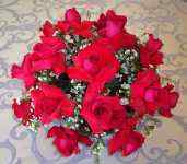 Flower arrangements - Click to enlarge - Say it with beautiful flowers or balloons from Magic Flowers, Inc., with hundreds of fresh cut flowers for any special occasion. Located in Harwood Heights, Illinois.