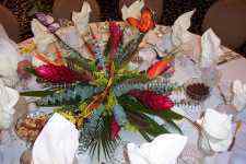 Flower arrangements - Click to enlarge - Say it with beautiful flowers or balloons from Magic Flowers, Inc., with hundreds of fresh cut flowers for any special occasion. Located in Harwood Heights, Illinois.